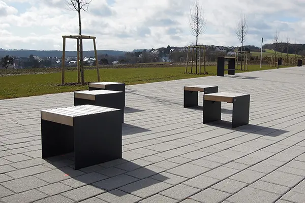 Hocker Feris